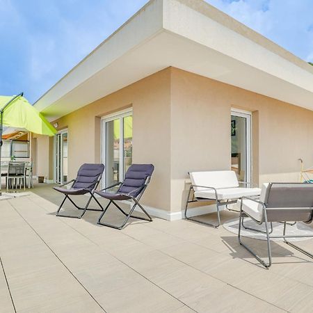 Spacieux Rooftop Parking, Terrasse Ensoleillee Ментона Экстерьер фото