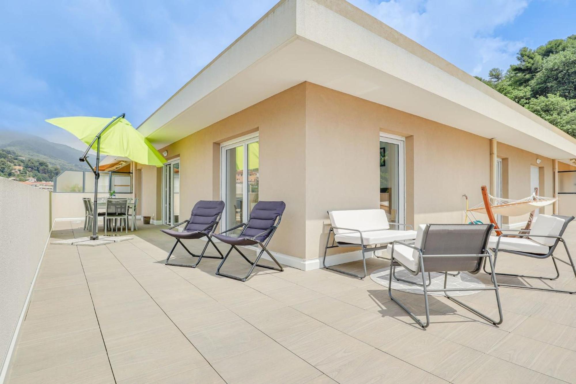 Spacieux Rooftop Parking, Terrasse Ensoleillee Ментона Экстерьер фото